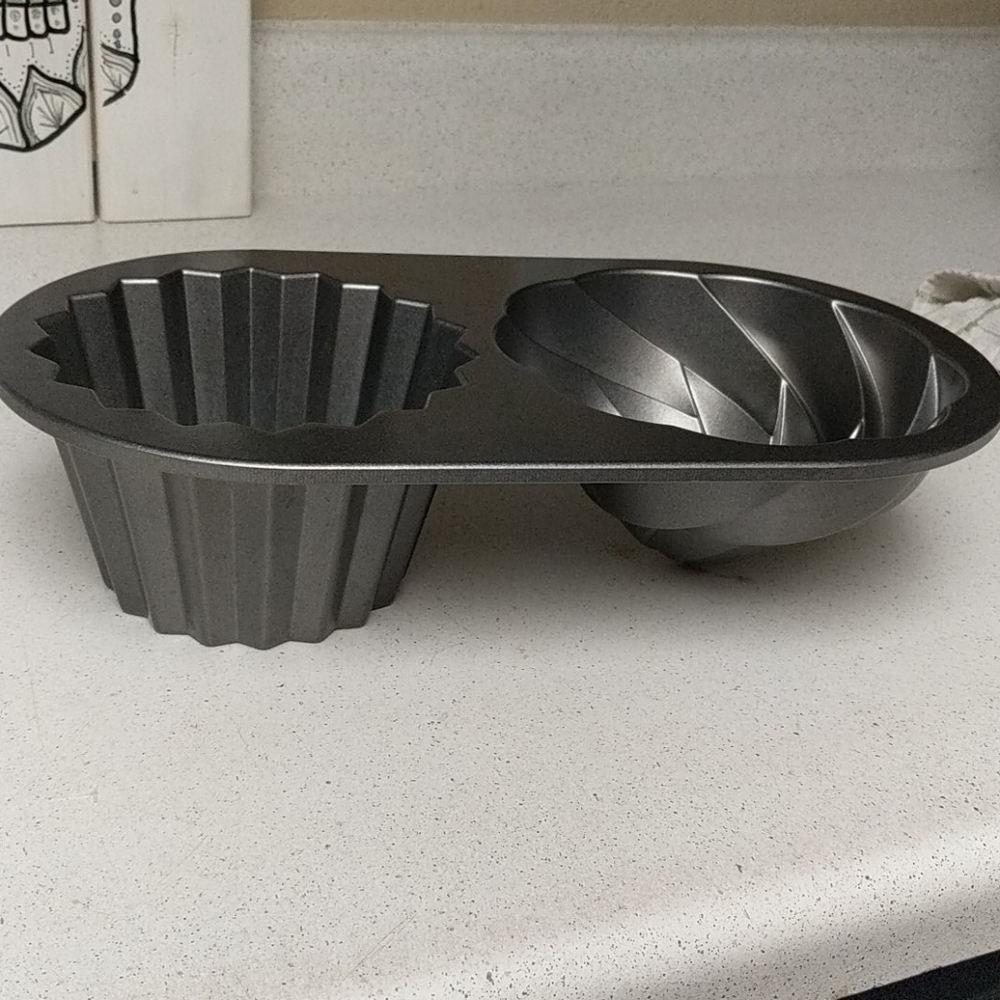Cupcake baking mold! Nordic ware